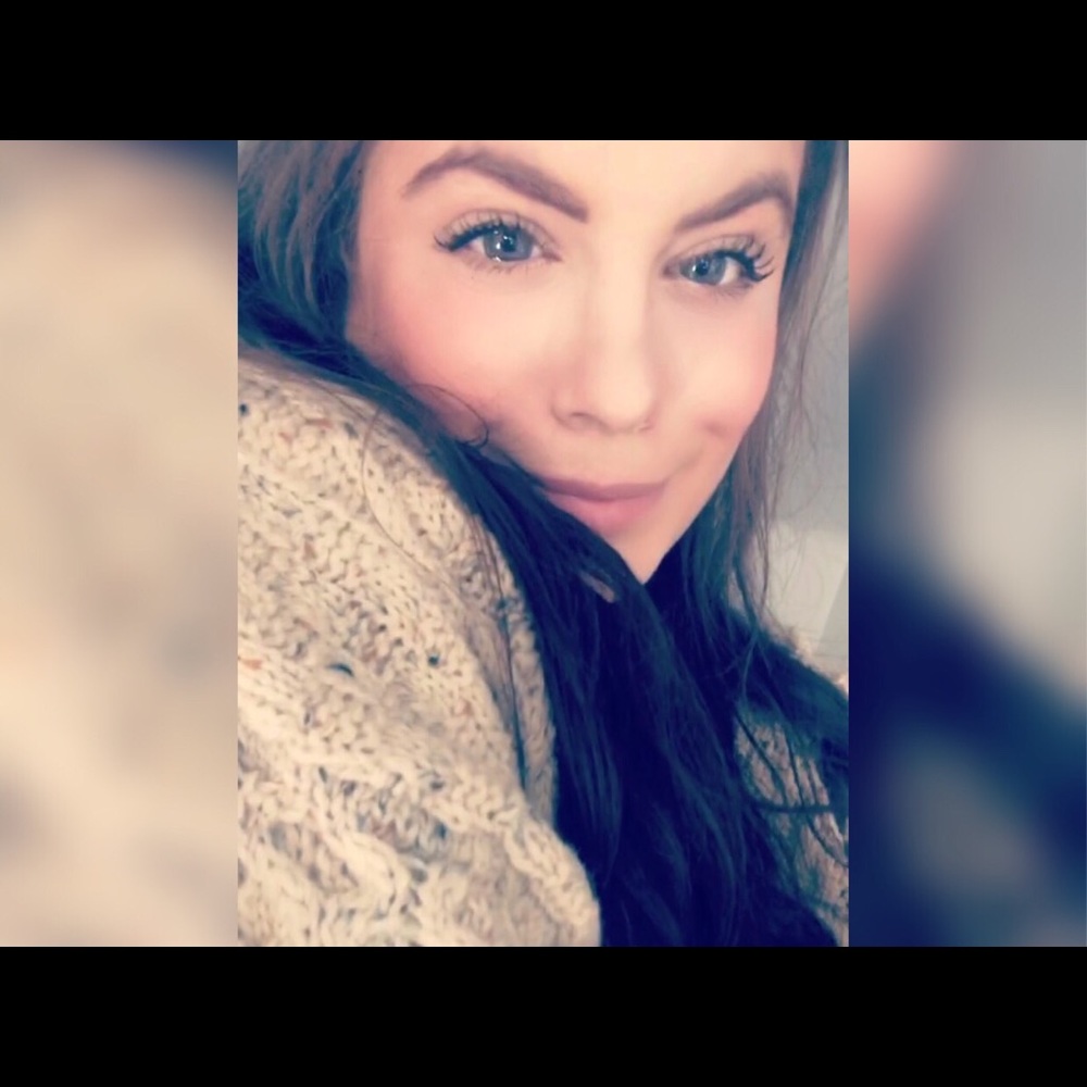 Meet your Posher, Gabriella